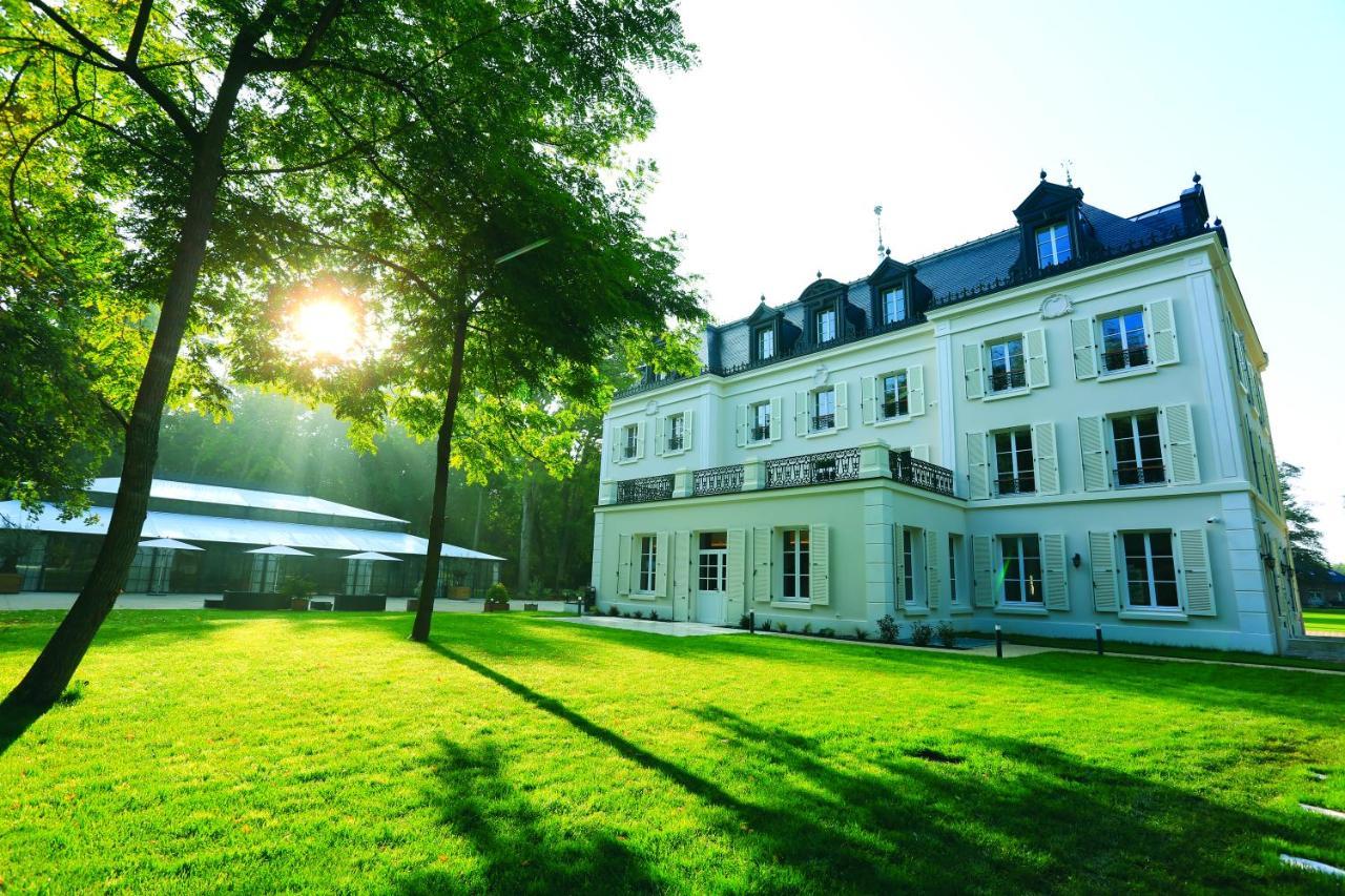 Chateau Des Hauts De Provins Hotel Champcenest Esterno foto