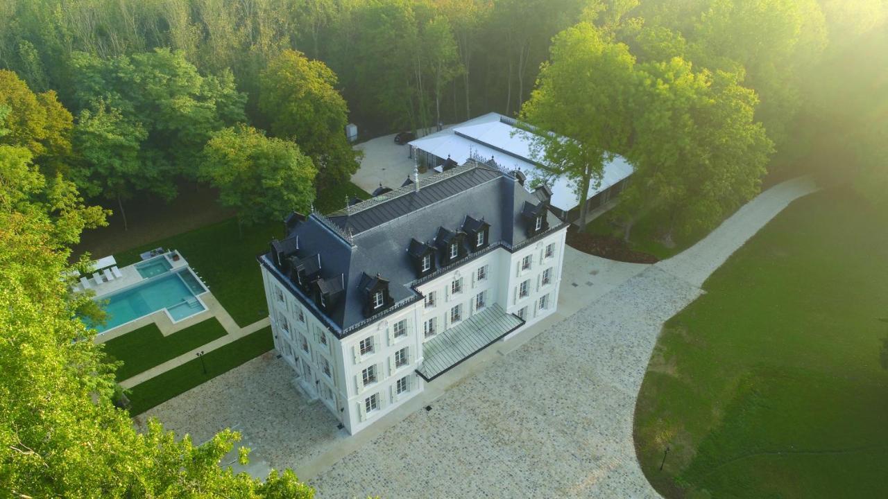 Chateau Des Hauts De Provins Hotel Champcenest Esterno foto
