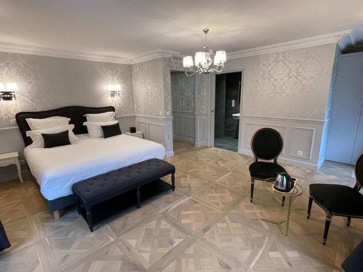 Chateau Des Hauts De Provins Hotel Champcenest Esterno foto