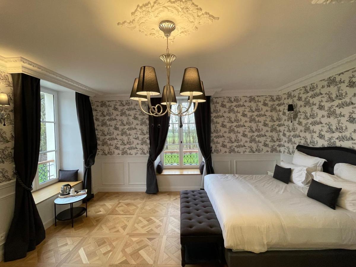 Chateau Des Hauts De Provins Hotel Champcenest Esterno foto