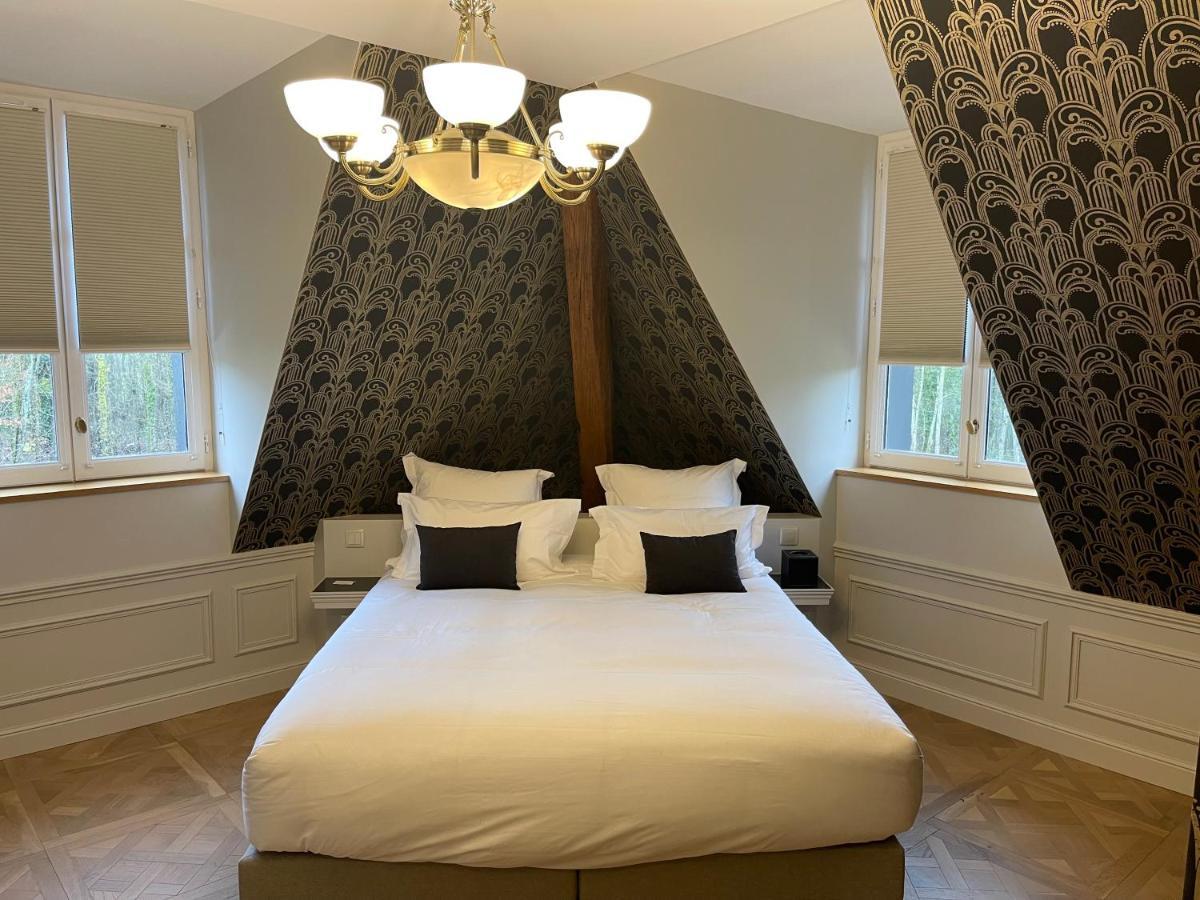 Chateau Des Hauts De Provins Hotel Champcenest Esterno foto