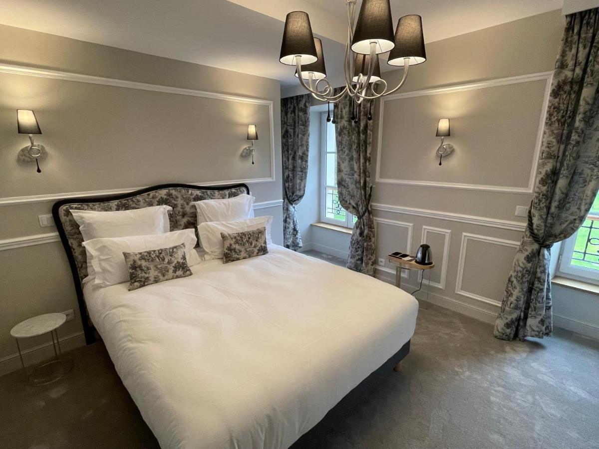Chateau Des Hauts De Provins Hotel Champcenest Esterno foto