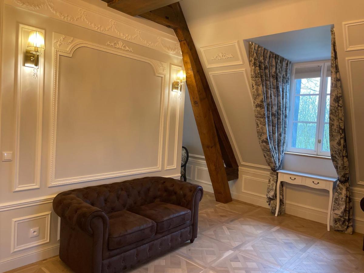 Chateau Des Hauts De Provins Hotel Champcenest Esterno foto