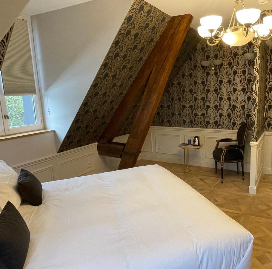 Chateau Des Hauts De Provins Hotel Champcenest Esterno foto