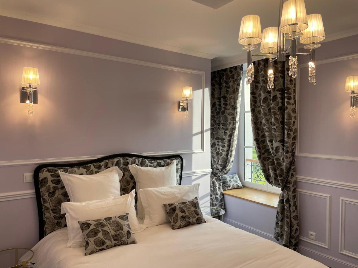 Chateau Des Hauts De Provins Hotel Champcenest Esterno foto